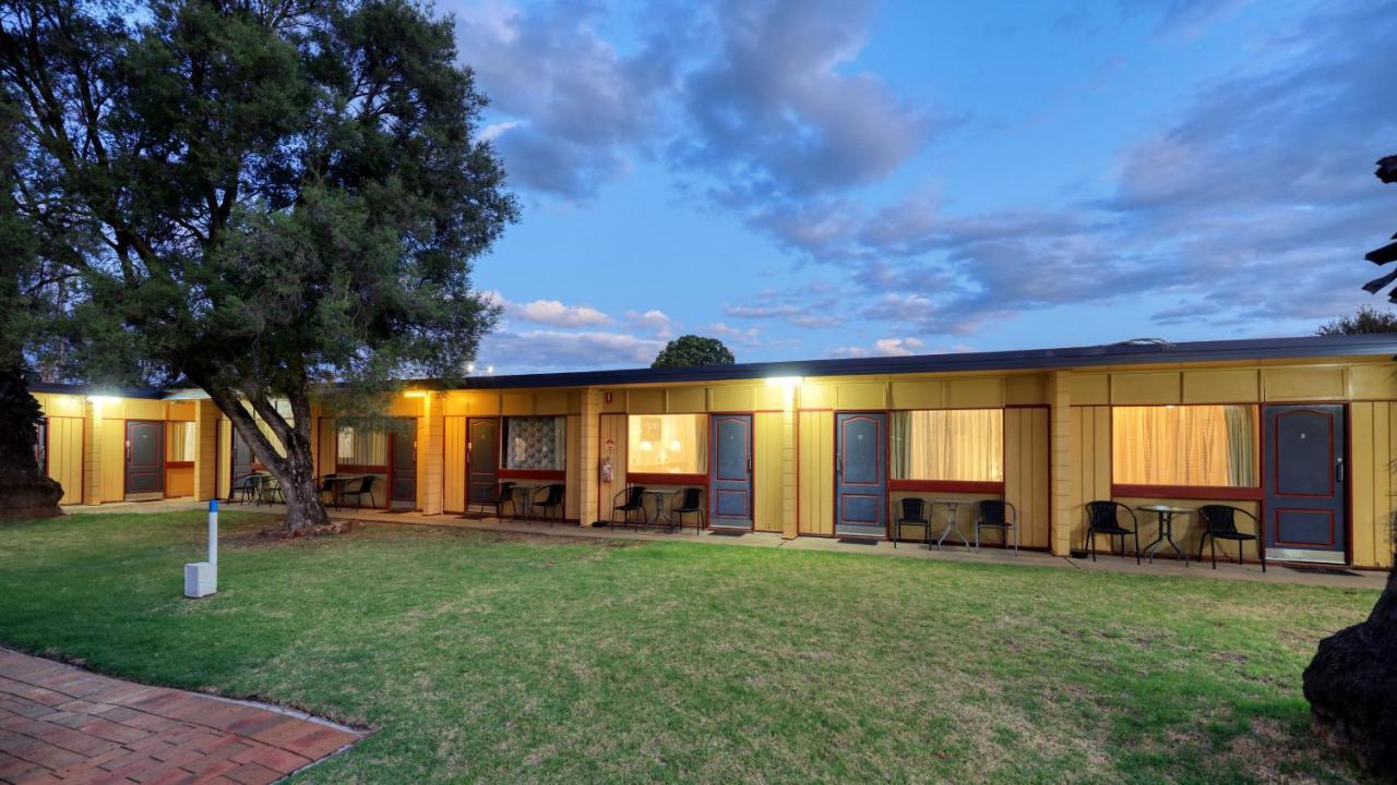 Cootamundra Gardens Motel Exterior foto